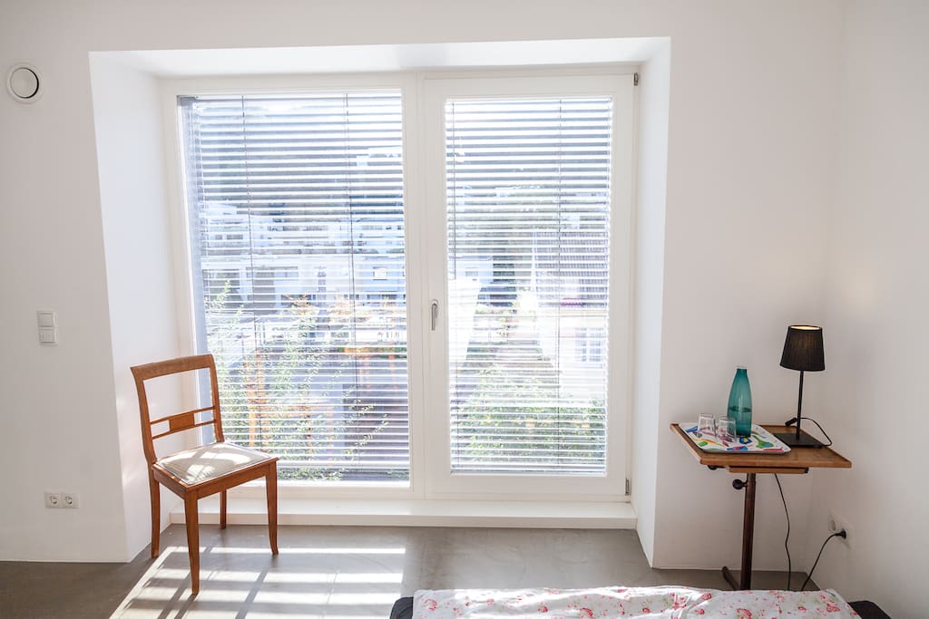 sonniges Zimmer mit viel Aussicht