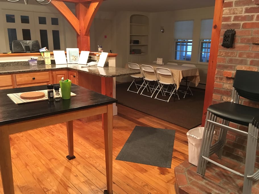 Enjoy dining at the kitchen table, breakfast bar, and dining area.