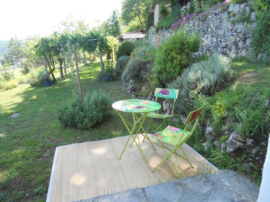 POSSIBILITE PETIT DEJEUNER A L EXTERIEUR