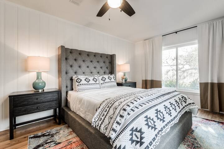 Family-Friendly 3BR w/ Yard | Near Fort Worth Fun gallery image 3