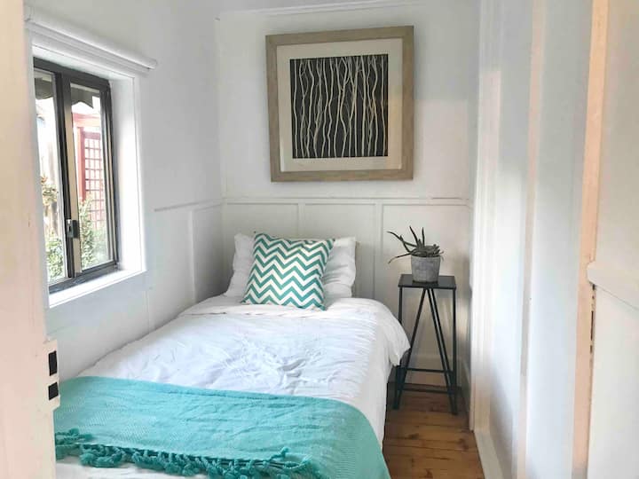 საძინებელი 1