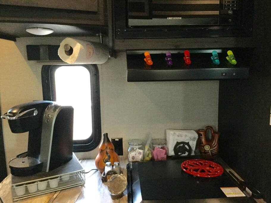 Kitchen area with plenty of cupboard space for those longer stays where cooking is important.