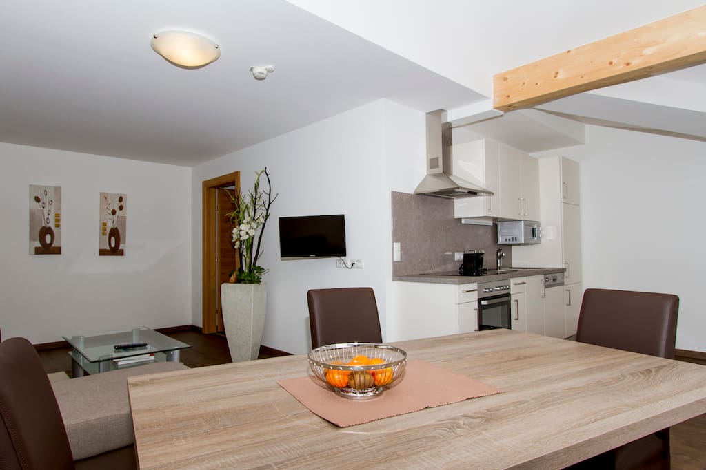 Living room / kitchen