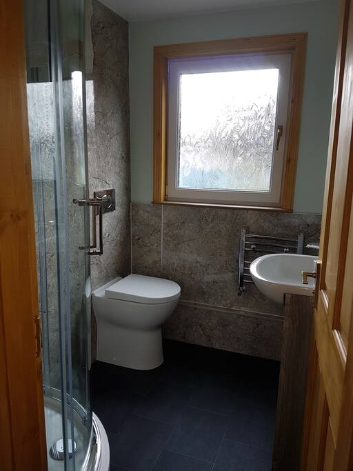 room 3 ensuite