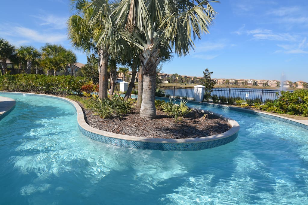 Resort lazy river