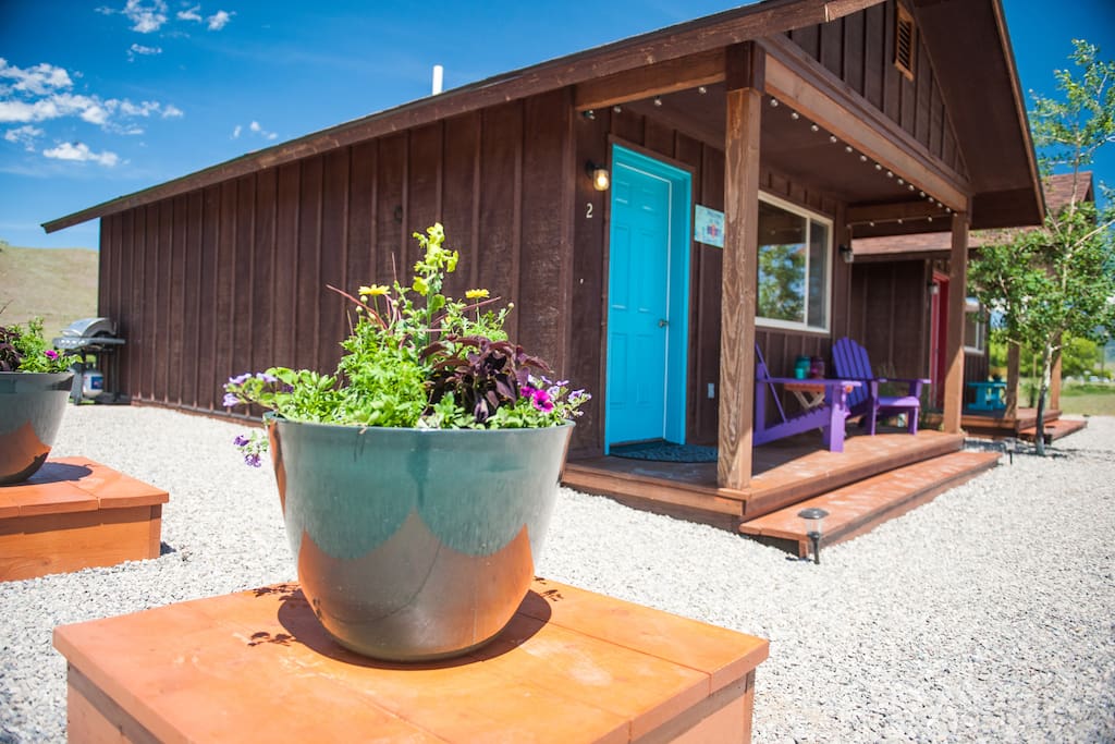 Affordable Basecamp Cabins For Yellowstone Park Tiny Houses For