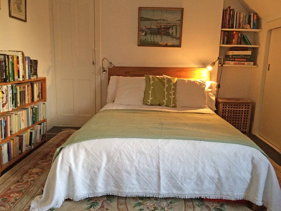 Bedroom with double bed