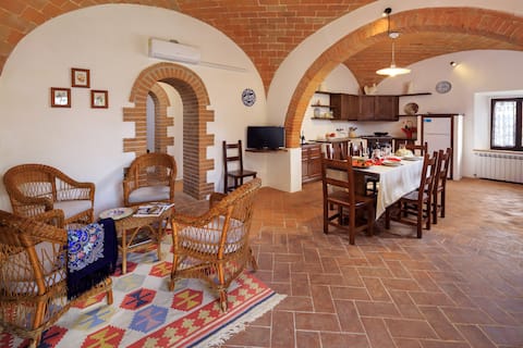 Le Volte apartment, 8 guests, 4 bedrooms, pool