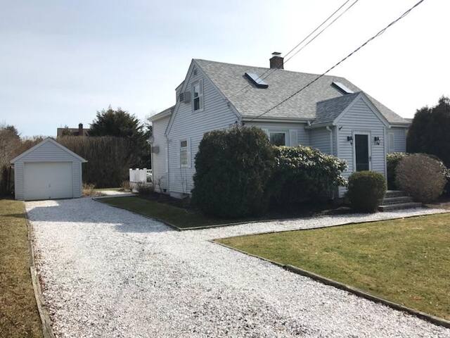 Kane Cottage, close to beaches gallery image 3