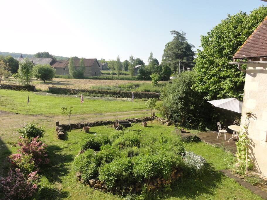 Gite de Monceaux Houses for Rent in Burgandy, France