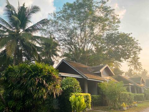 Amazing villa in a peaceful location 4km from town