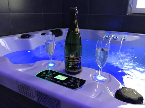 Home VIAULT (romantic night) 💙