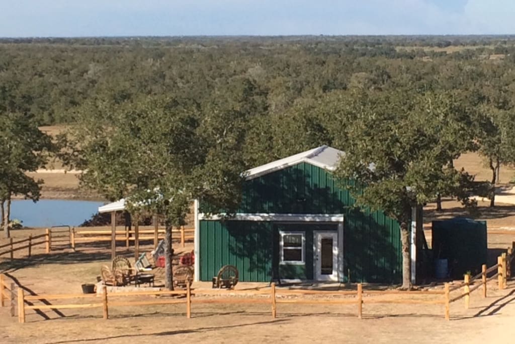 Big D Ranch Bunkhouse Farm stays for Rent in Gonzales, Texas, United