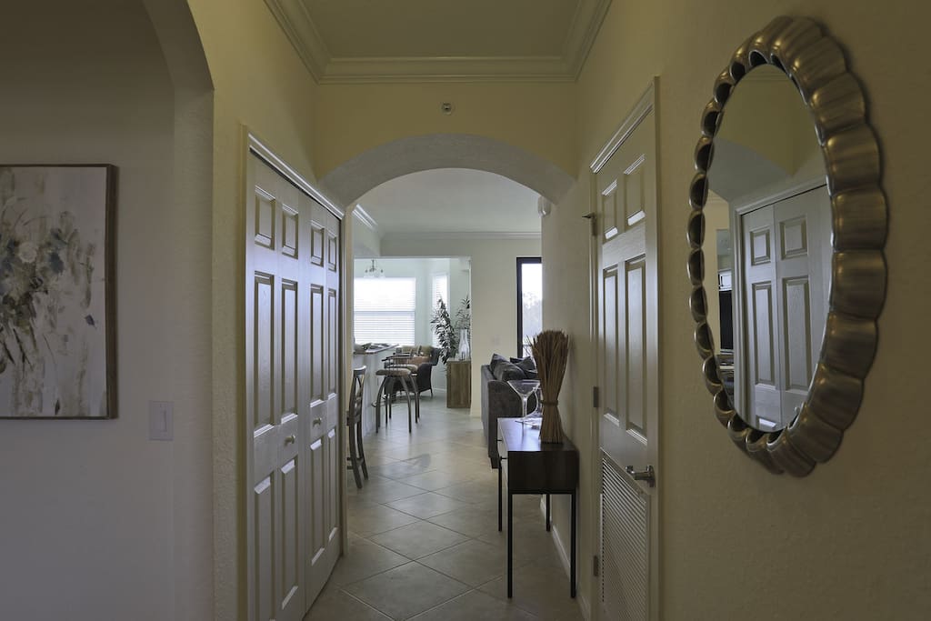 Entry hallway into unit