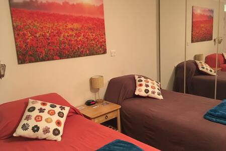 Single/Twin room in quiet Cul-de-Sac, Cambridge