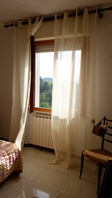 Camera vista monti