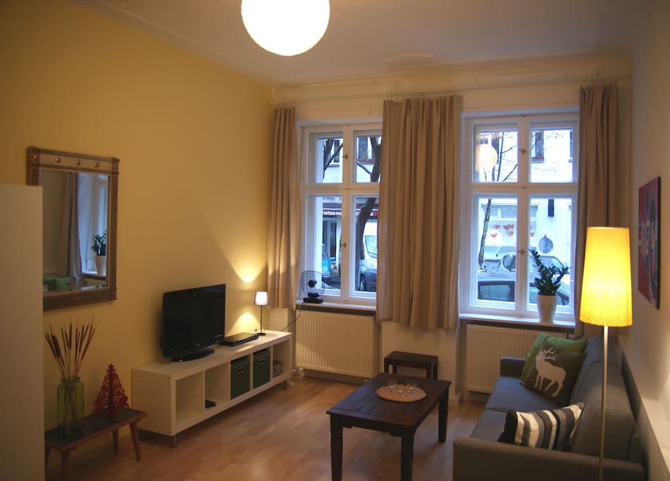 Wohn- und Schlafzimmer