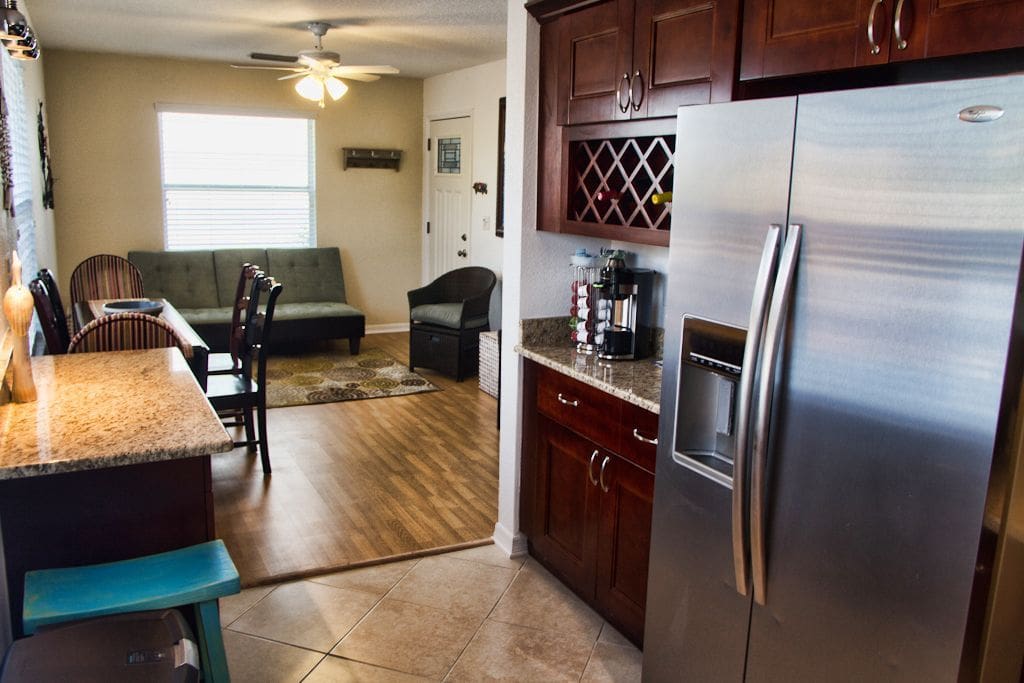 Big refrig/freezer, coffee maker