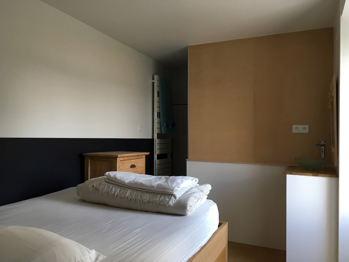 בקתה n°2, מיטה זוגית עם נוף לים, גישה עצמאית, מקלחת גדולה וכיור קטן