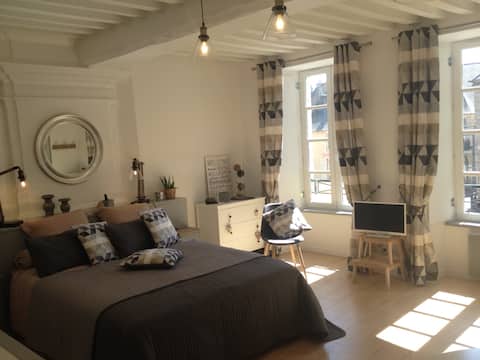 Apartment at the foot of the Cathedral