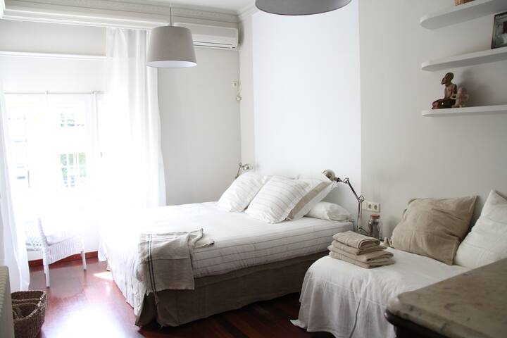 Amazing City Villa & Great Garden gallery image 2