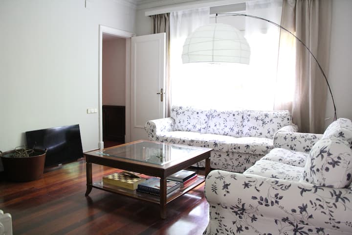 Amazing City Villa & Great Garden - Barcelona
