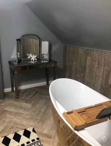 Shoreline Estates gallery image 5