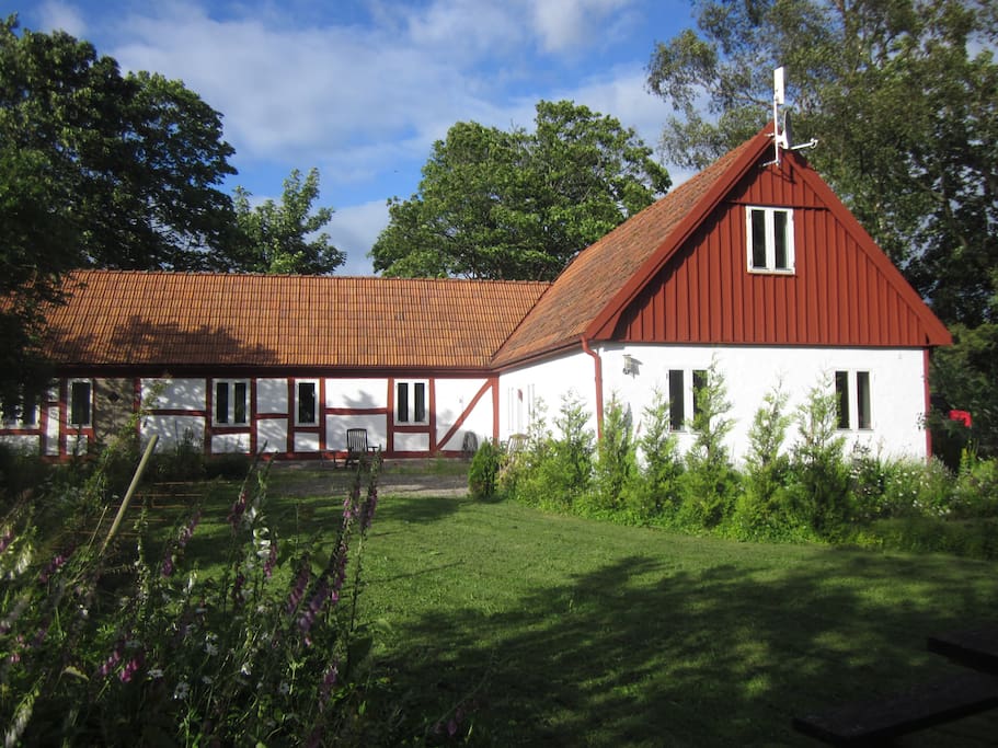 Rymligt hus på landet