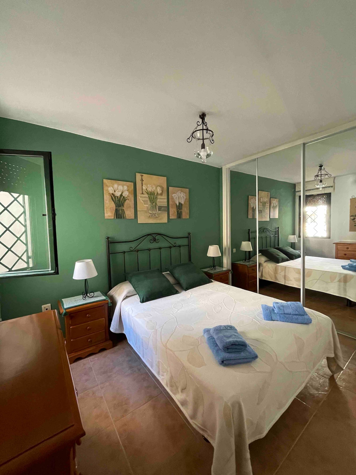 غرفة النوم 1