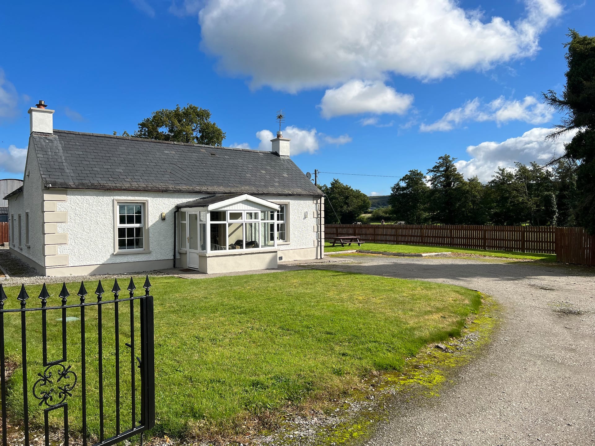 Oldmills Cottage - Comfortable Retreat