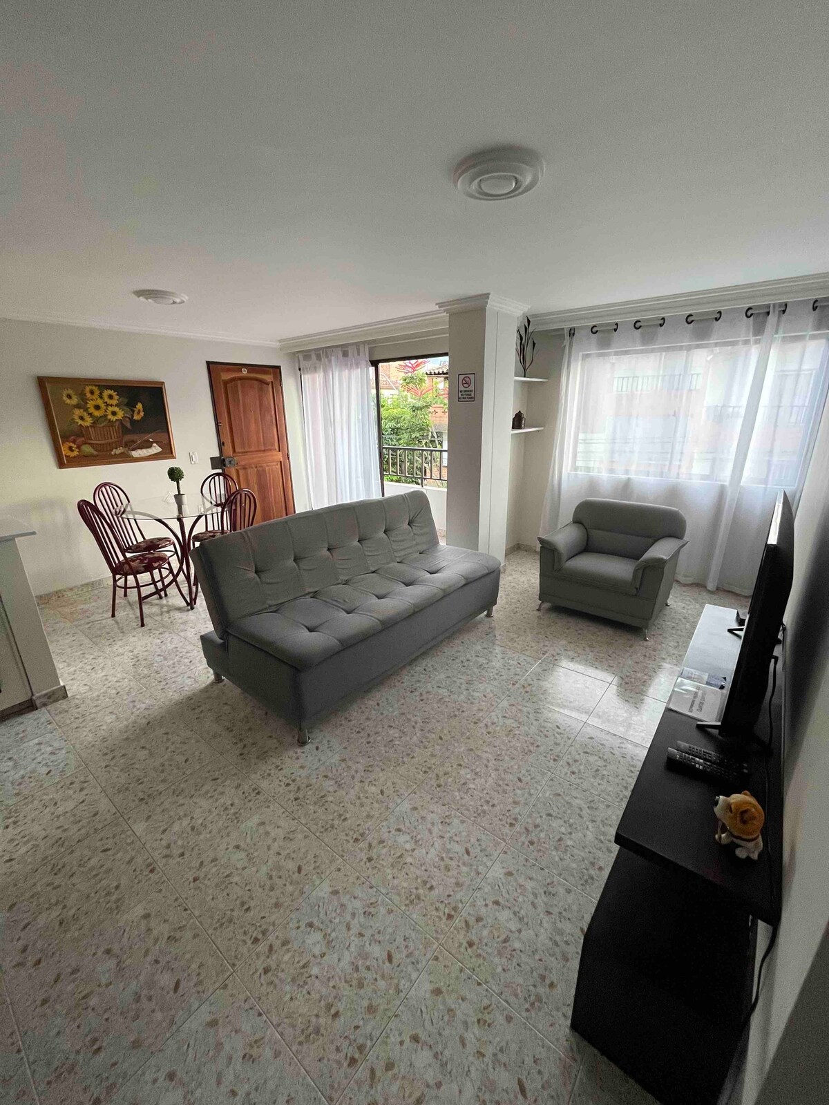 Quiet and central apartment in Envigado Apartments for Rent in