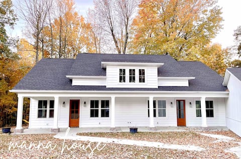 Modern, Quiet, Hidden Gem: Manna House (7)