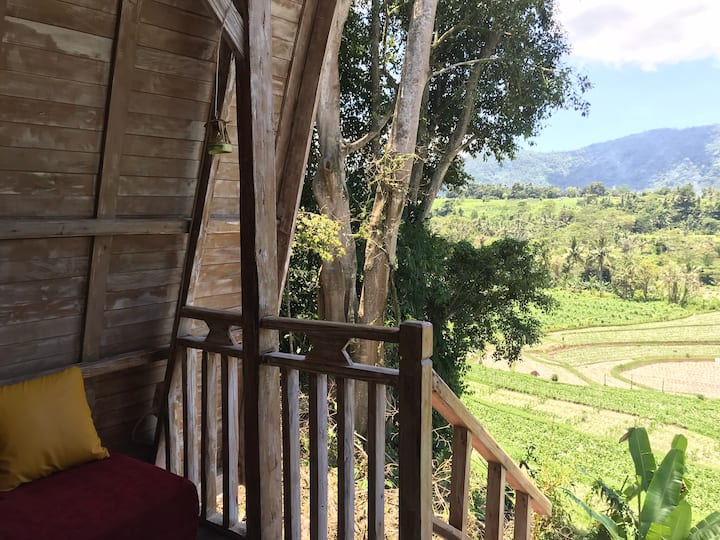 Sidemen Natural Hut With Rice Field And Sunrise Nature Lodges For Rent In Sidemen Bali Indonesia