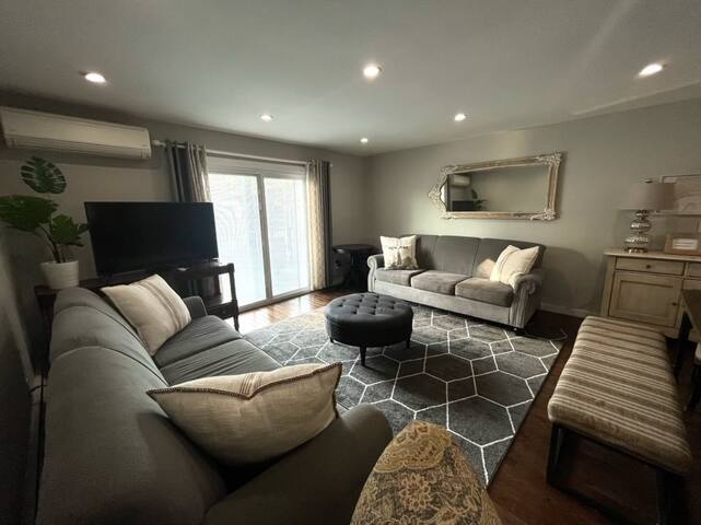 Short train ride to U.S. Open and Citi Field gallery image 2