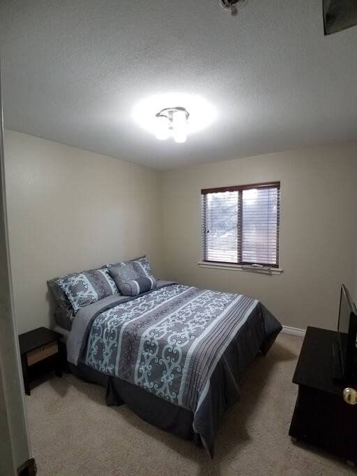 The Deschutes River Room