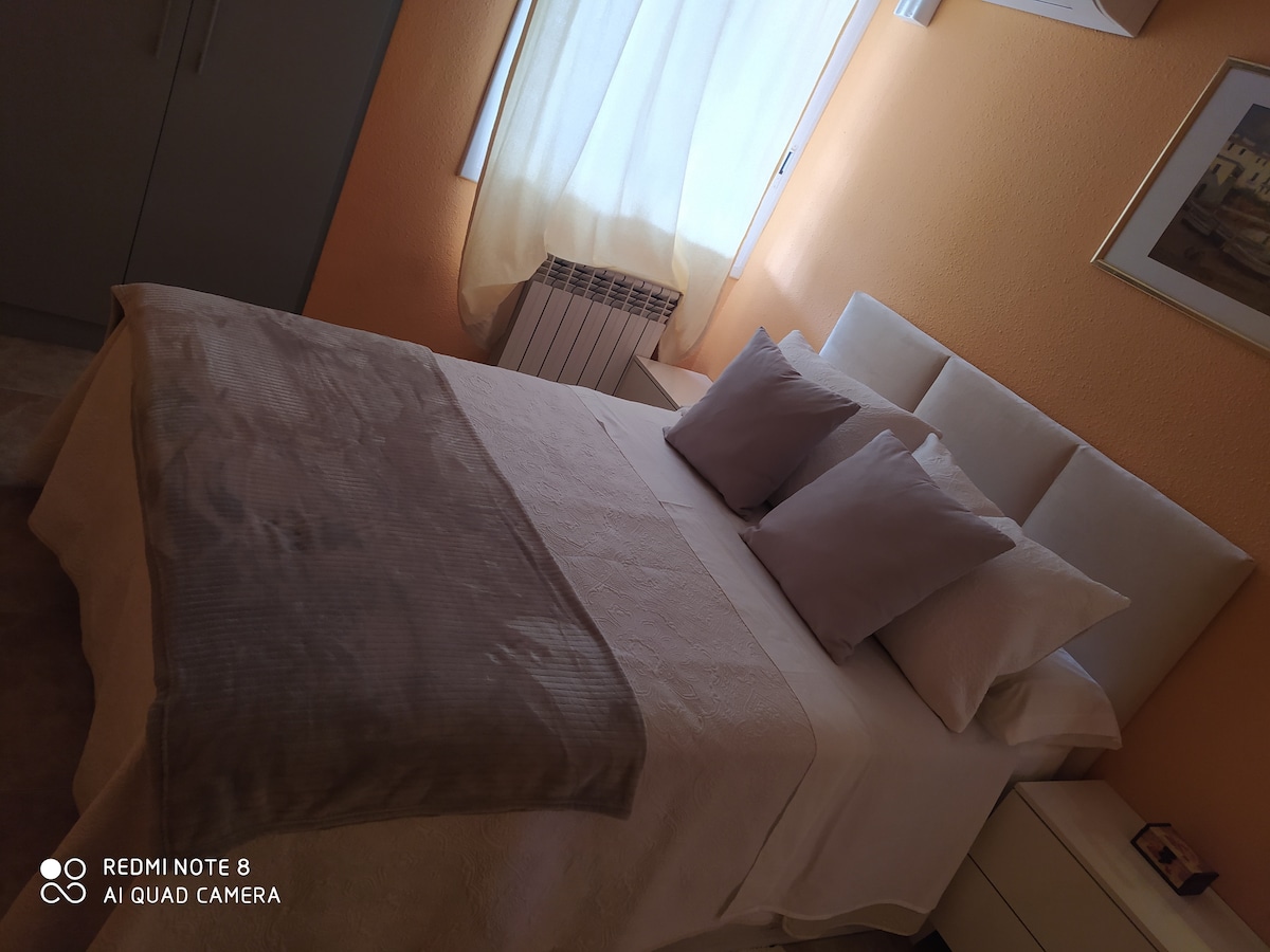 חדר שינה מספר 2/ חדר 2