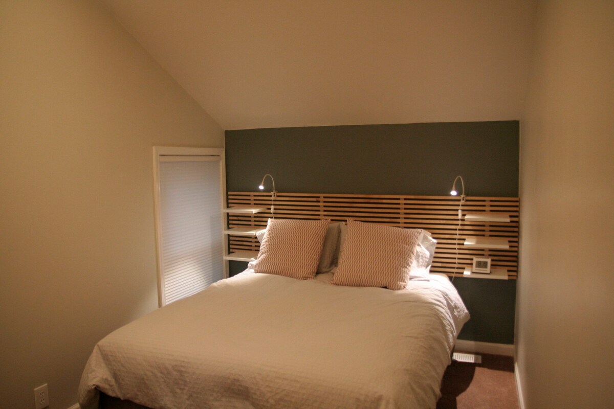 Chumba cha kulala 1, Kitanda cha Malkia