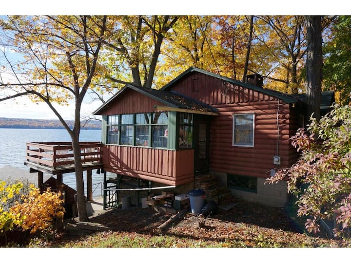 Cozy Cayuga Lake Cabin (east) with level 90' beach Cabins for Rent in