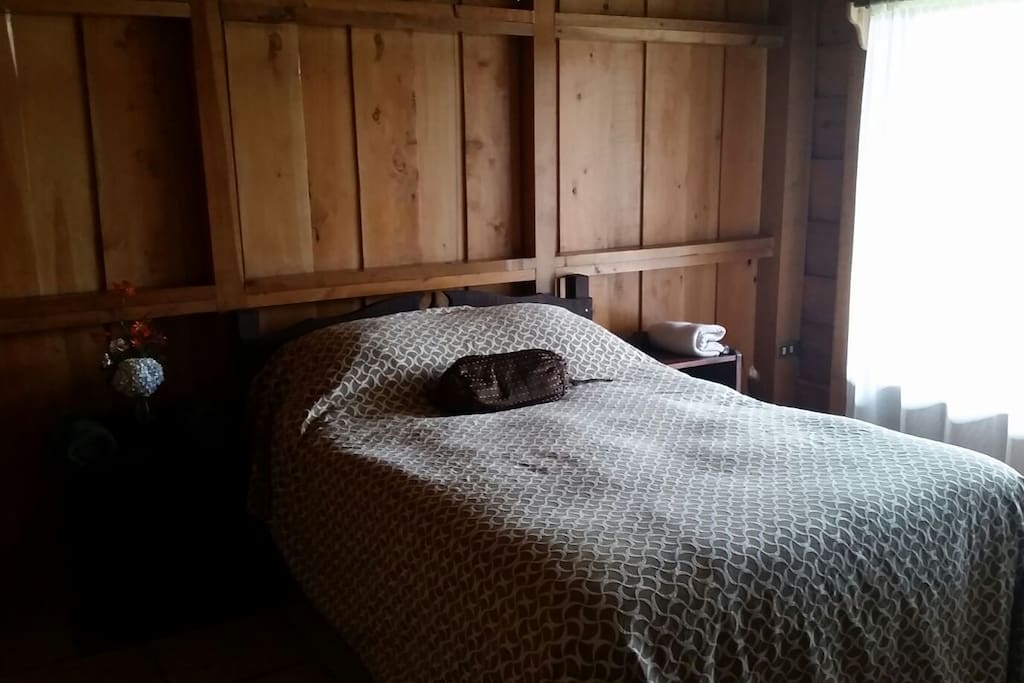 double bed with amazing view of Poas Volcano