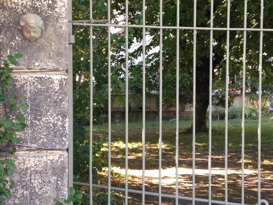 entrée de la Villa Adeline