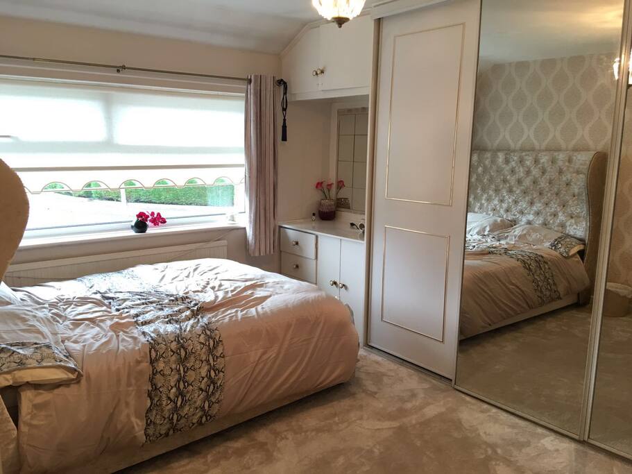 Bedroom 1- Nice double bed- French style