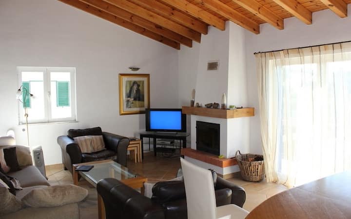 Sparkling Clean Villa, Beach 2km - Aljezur