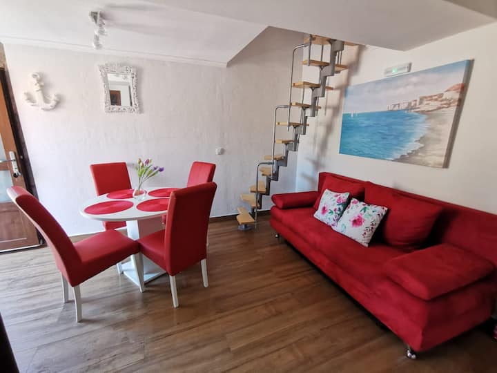Old Sailor  House Rent - Mlini