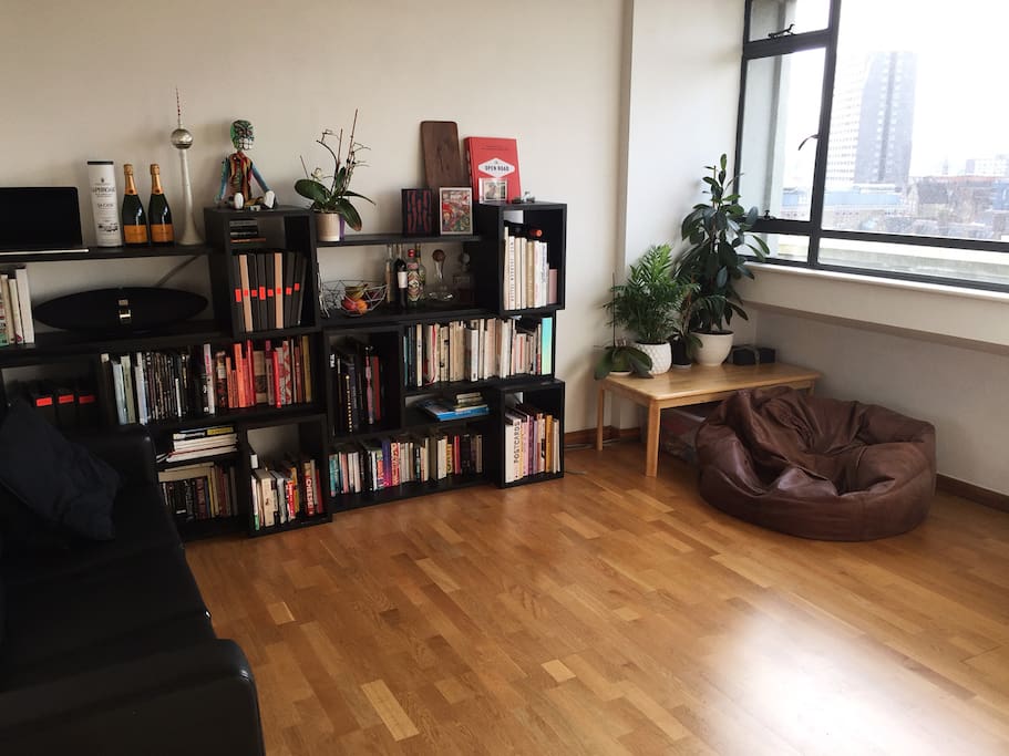 Lounge area