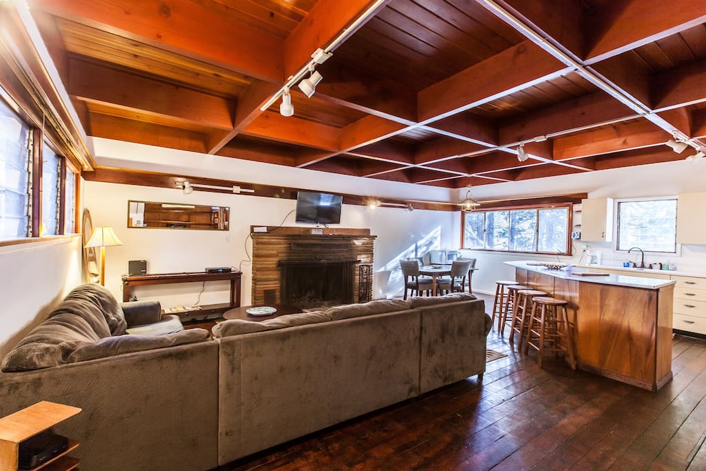 View of living room, dining and kitchen from the entry
