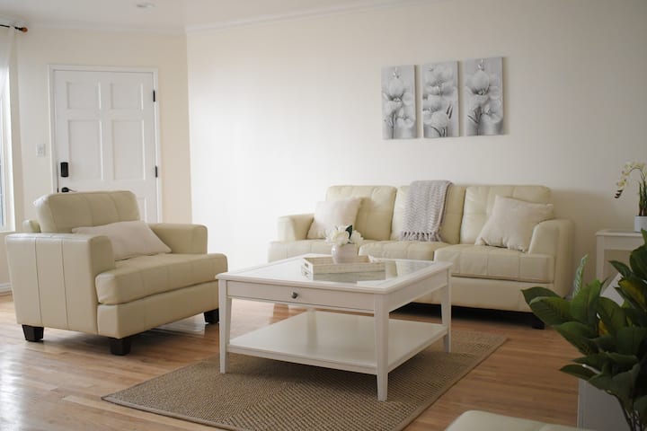 Bright & Spacious Brentwood 1bed/1bath Apartment - Santa Monica, CA