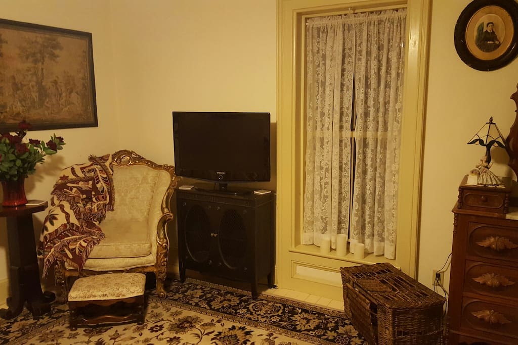TV & Seating
