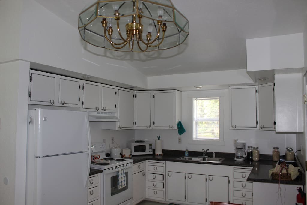 Roomy, well-stocked kitchen