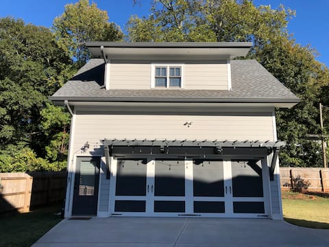 Successful Airbnb property: East Lake (Atlanta) Carriage House in East Lake