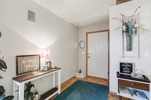 Peaceful 2BR - near Walking Paths, Parks & Golfing